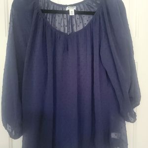 Old navy white and blue blouse  in very good conditions size 2X